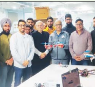 जम्मूमध्ये युद्धभूमीवर नेता येणारी ड्राेन प्रयाेगशाळा